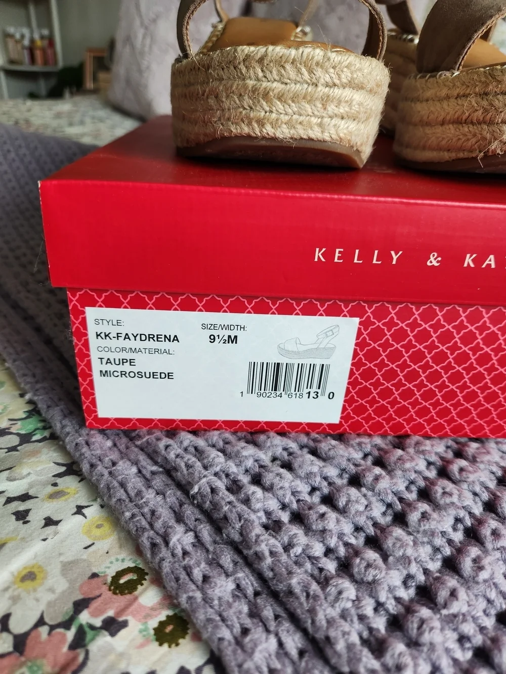 Sz 9.5 Kelly & Katie Taupe Suede Espadrille Platform Sandals